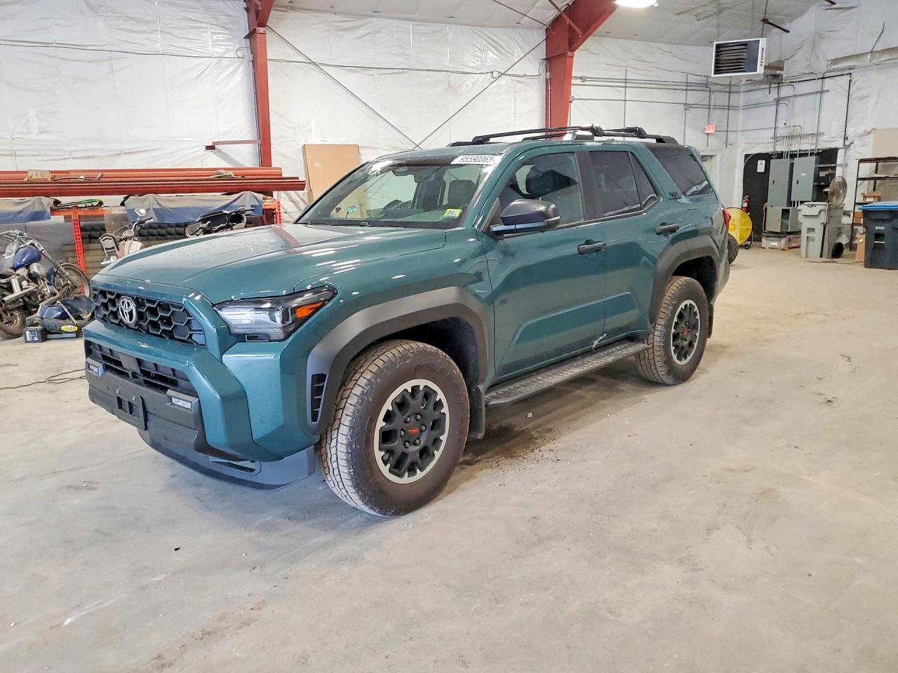 JTEVA5BR7T5113636 · 2026 TOYOTA 4RUNNER