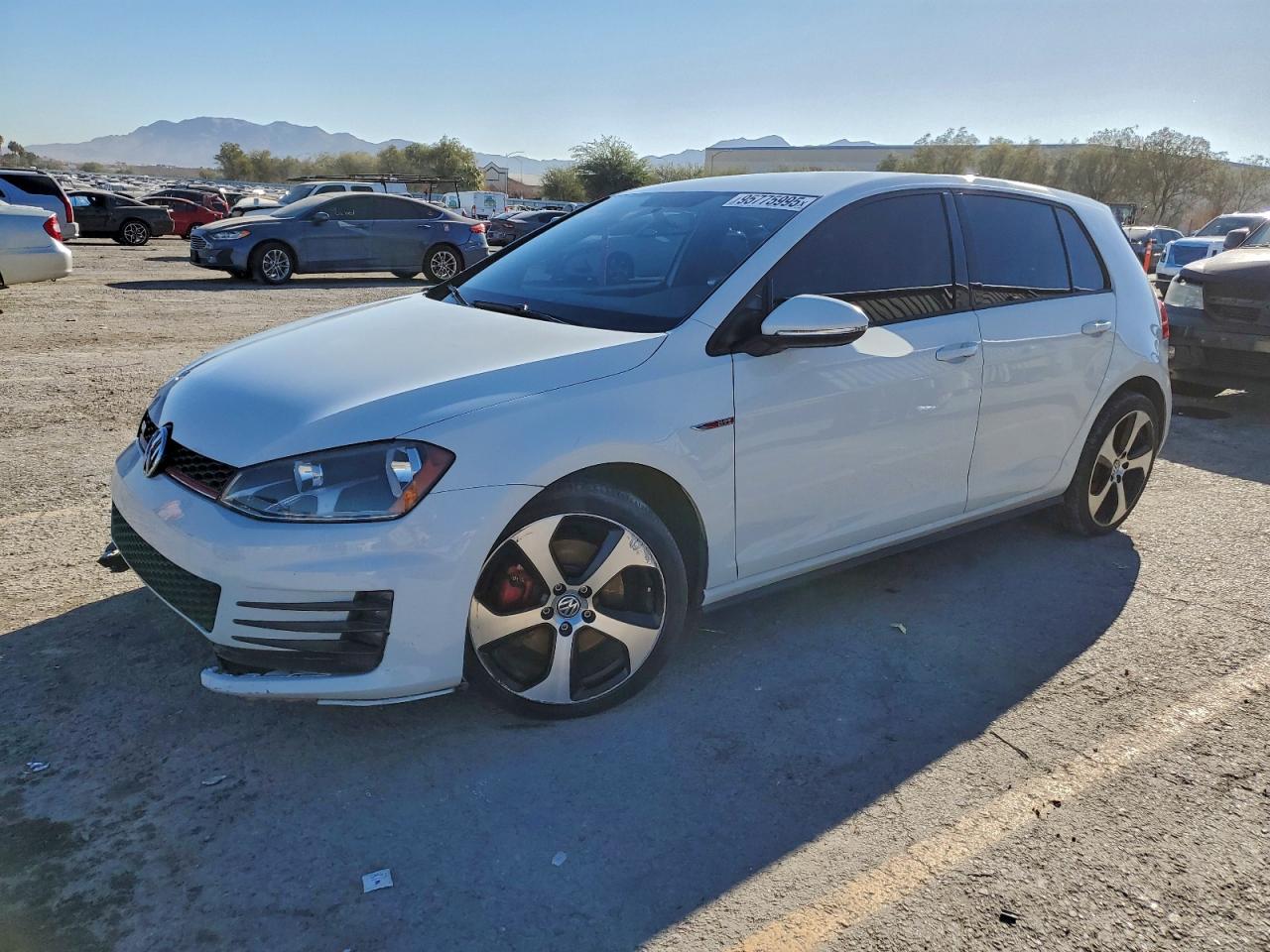 3VW5T7AU8HM076532 · 2017 VOLKSWAGEN GTI