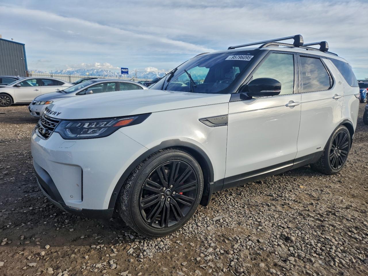 SALRHBBV6HA040361 · 2017 LAND ROVER DISCOVERY