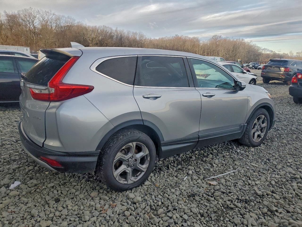 NJ2453E · 2018 HONDA CR-V · 3/13