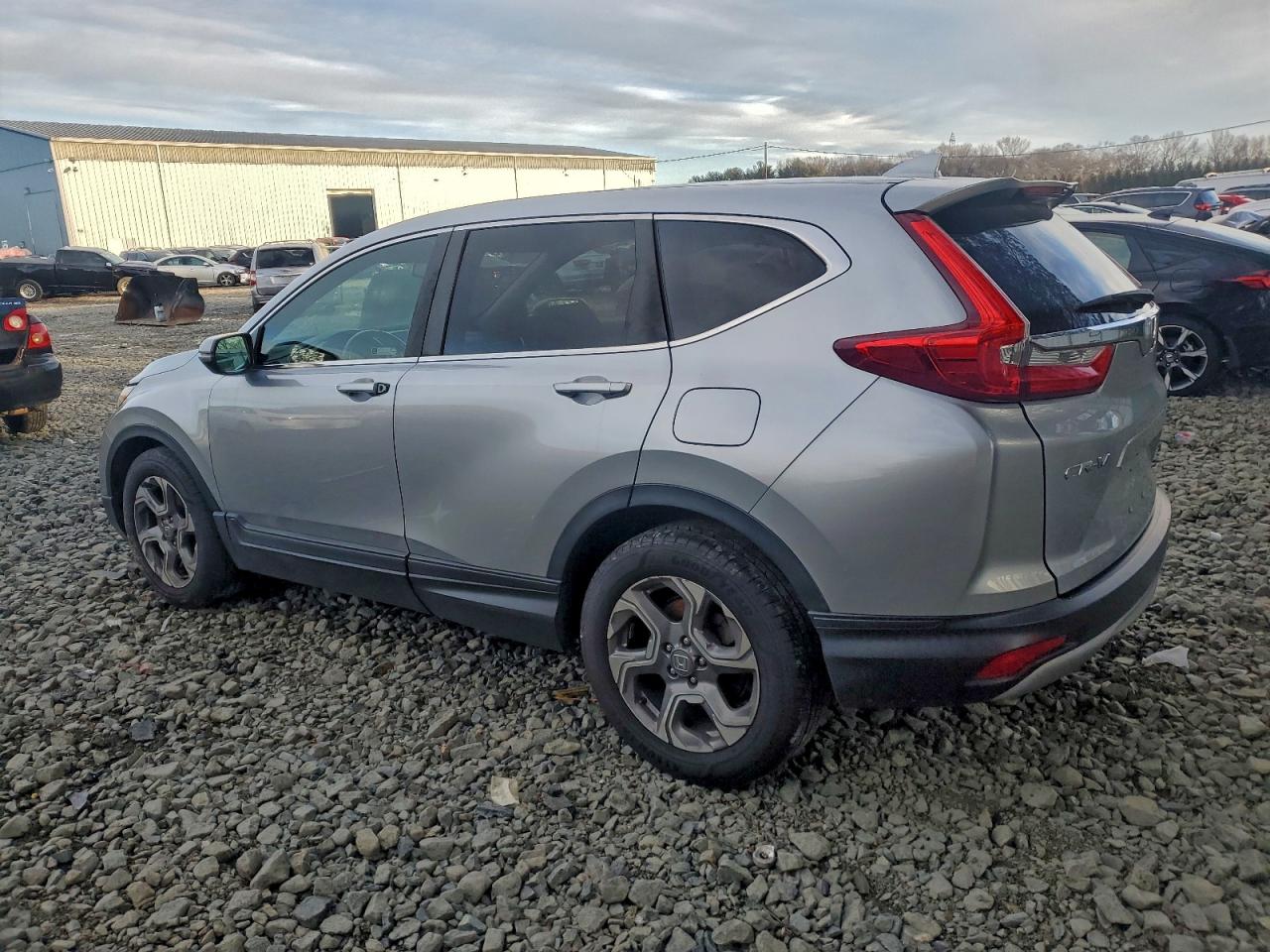 NJ2453E · 2018 HONDA CR-V · 2/13