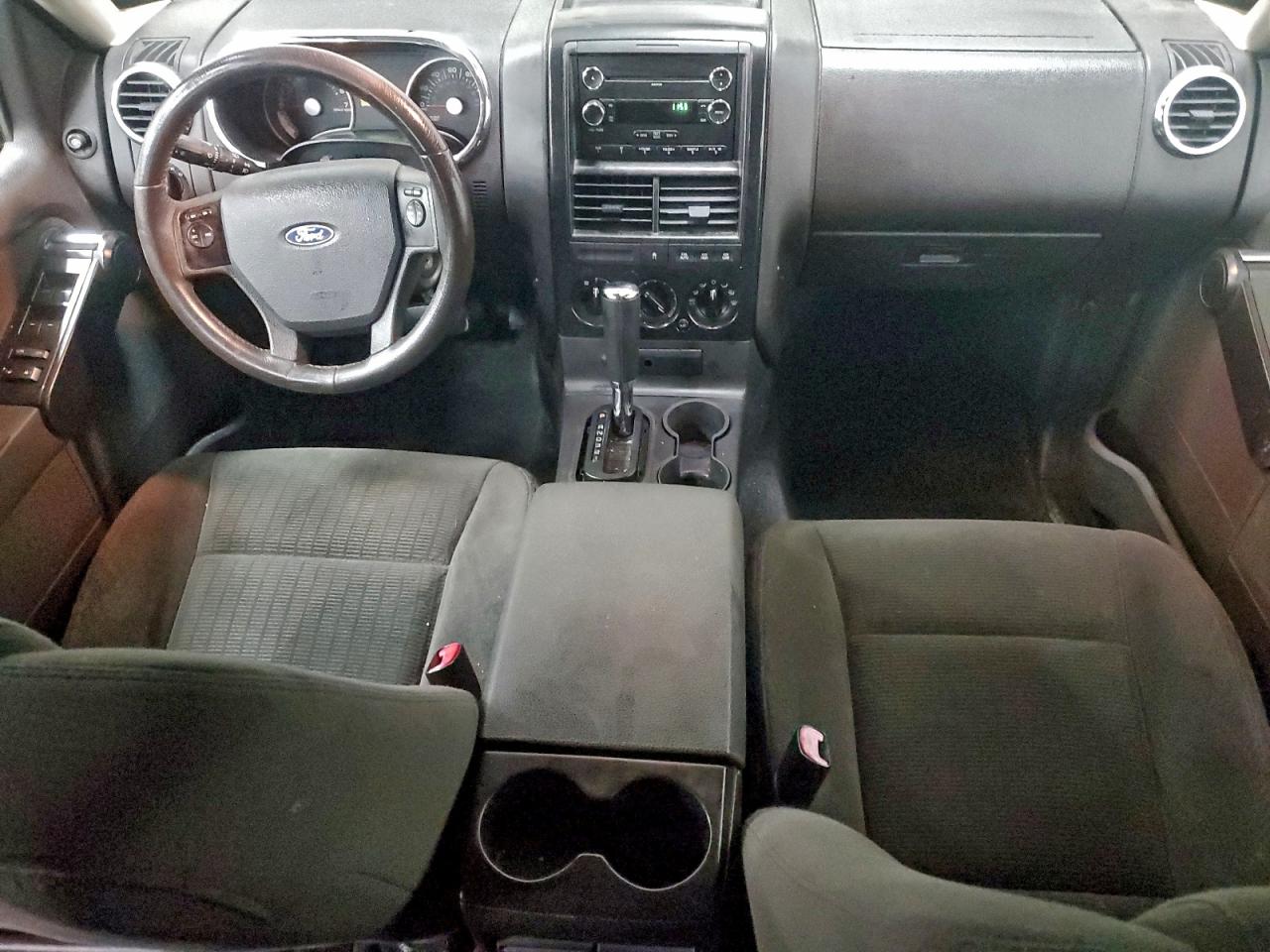 1FMEU73E19UA17613 · 2009 FORD EXPLORER · 8/13
