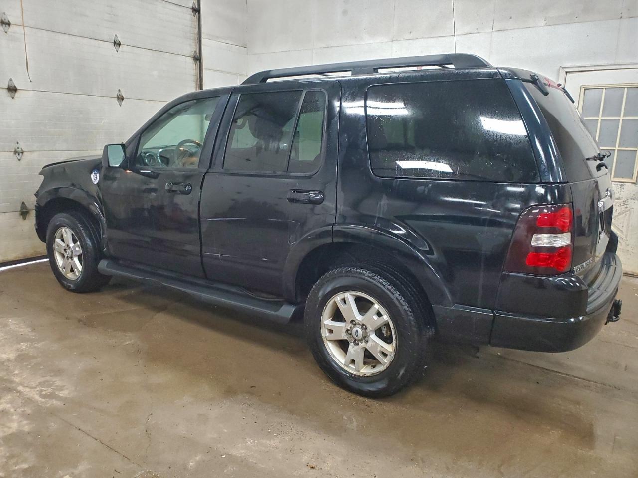 1FMEU73E19UA17613 · 2009 FORD EXPLORER · 2/13