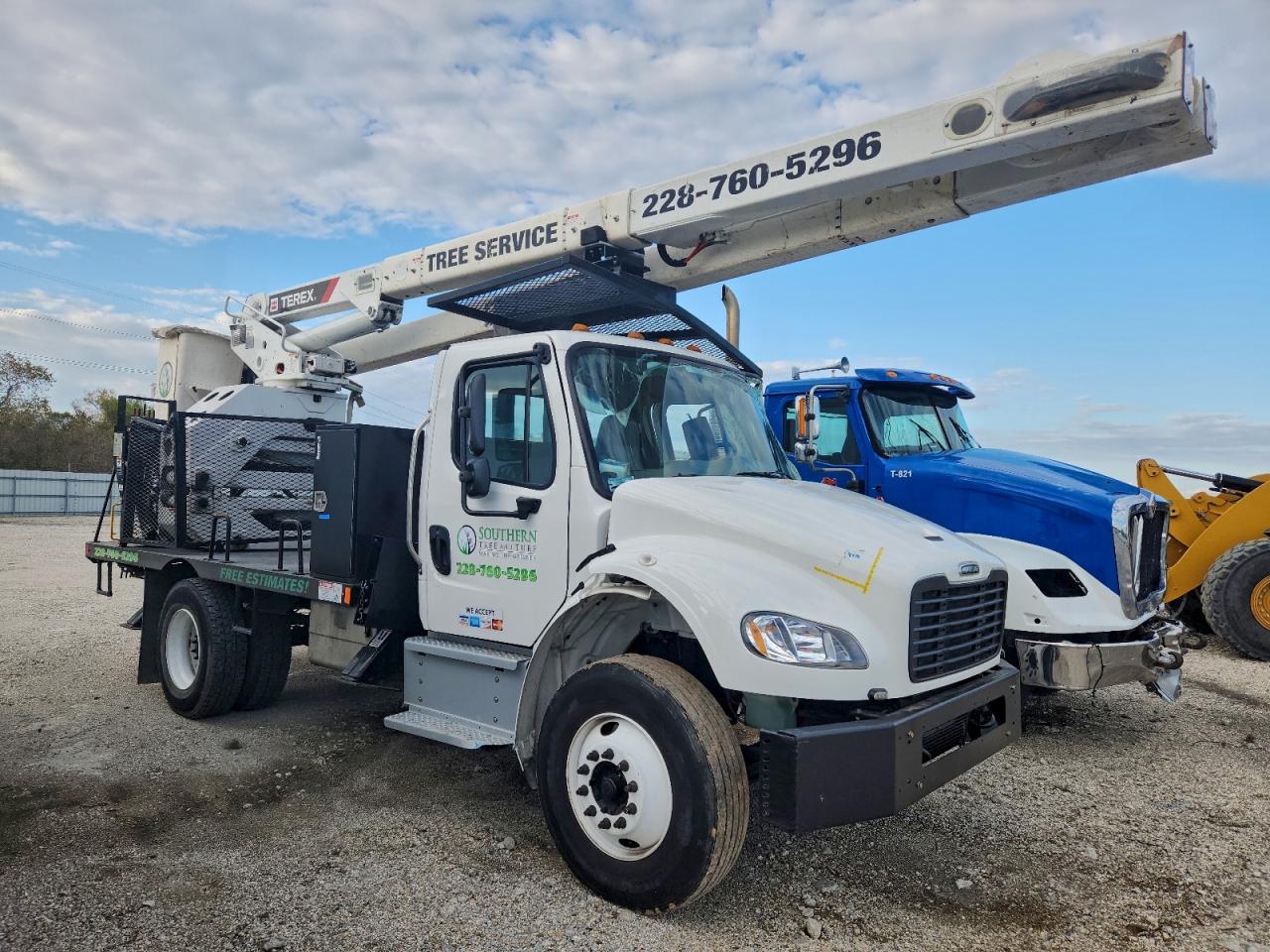 1FVACWFD1NHNA9676 · 2022 FREIGHTLINER M2