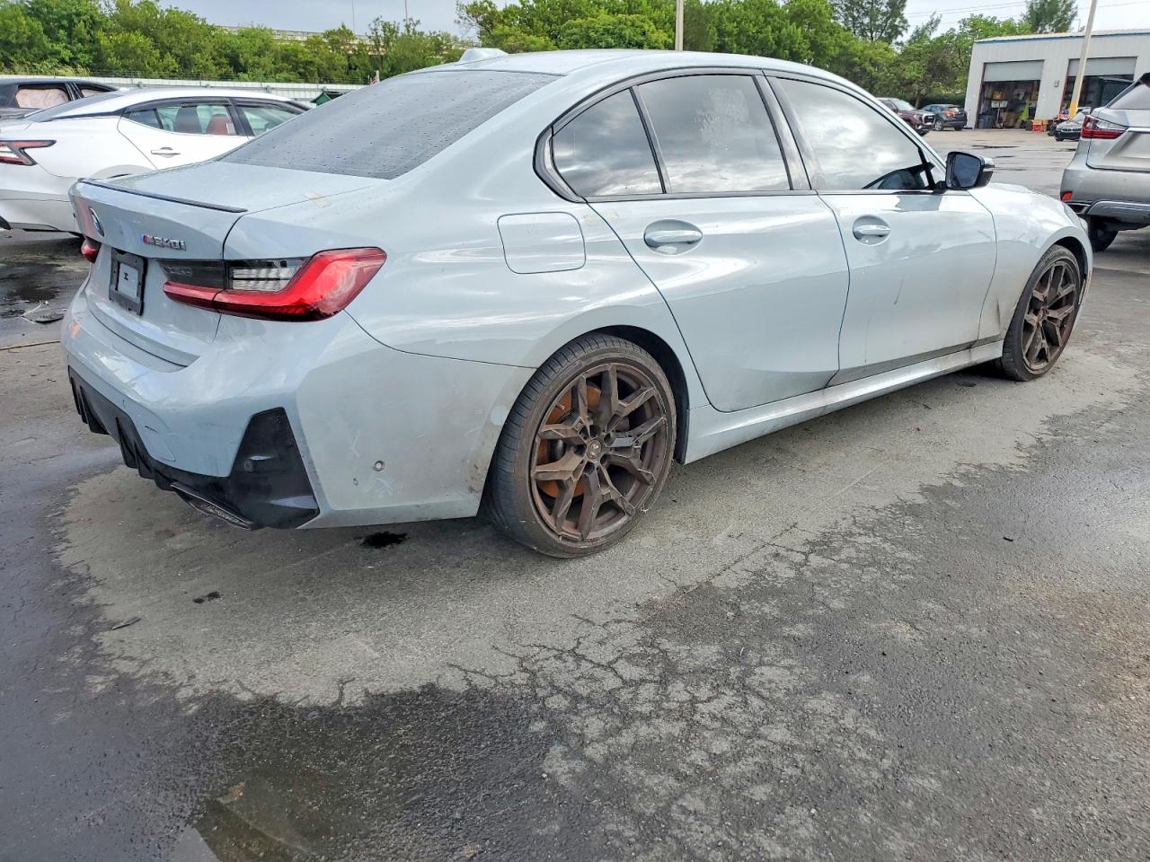 3MW69FT08S8F20063 · 2025 BMW M340XI · 3/13