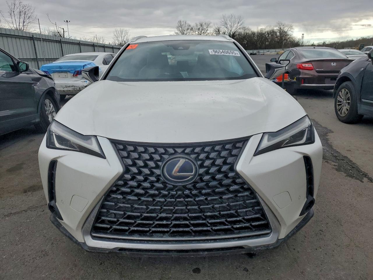 JTHU9JBH8K2017912 · 2019 LEXUS UX · 5/12