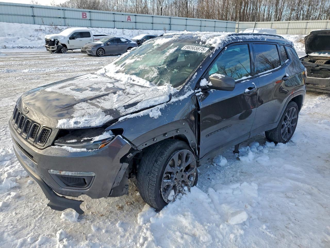 3C4NJDEB2MT521430 · 2021 JEEP COMPASS