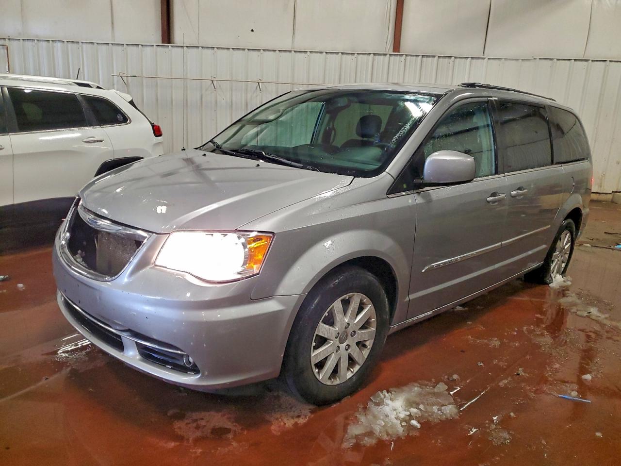 2C4RC1BG6FR709304 · 2015 CHRYSLER TOWN & COUNTRY