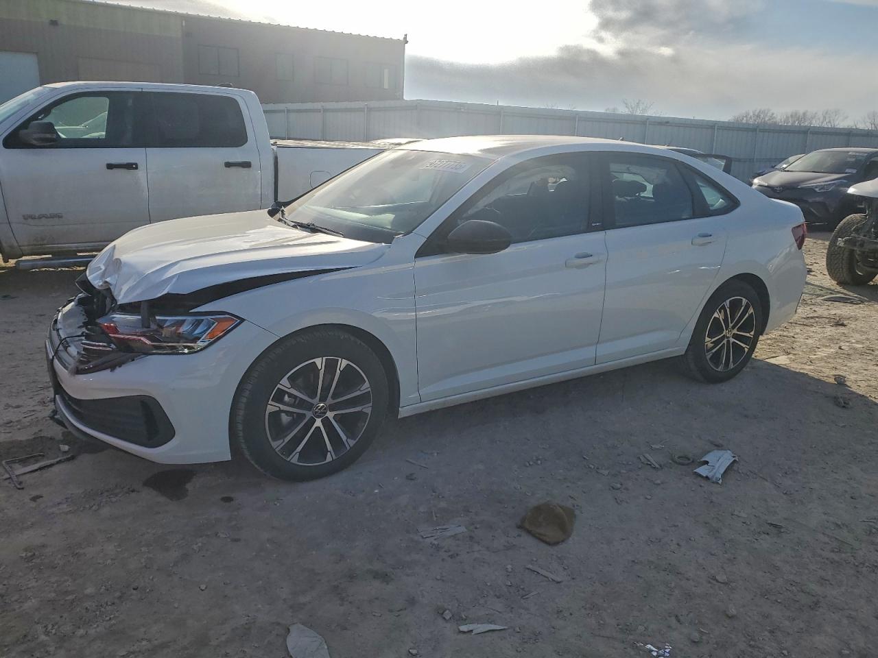 3VWBM7BU7RM086727 · 2024 VOLKSWAGEN JETTA