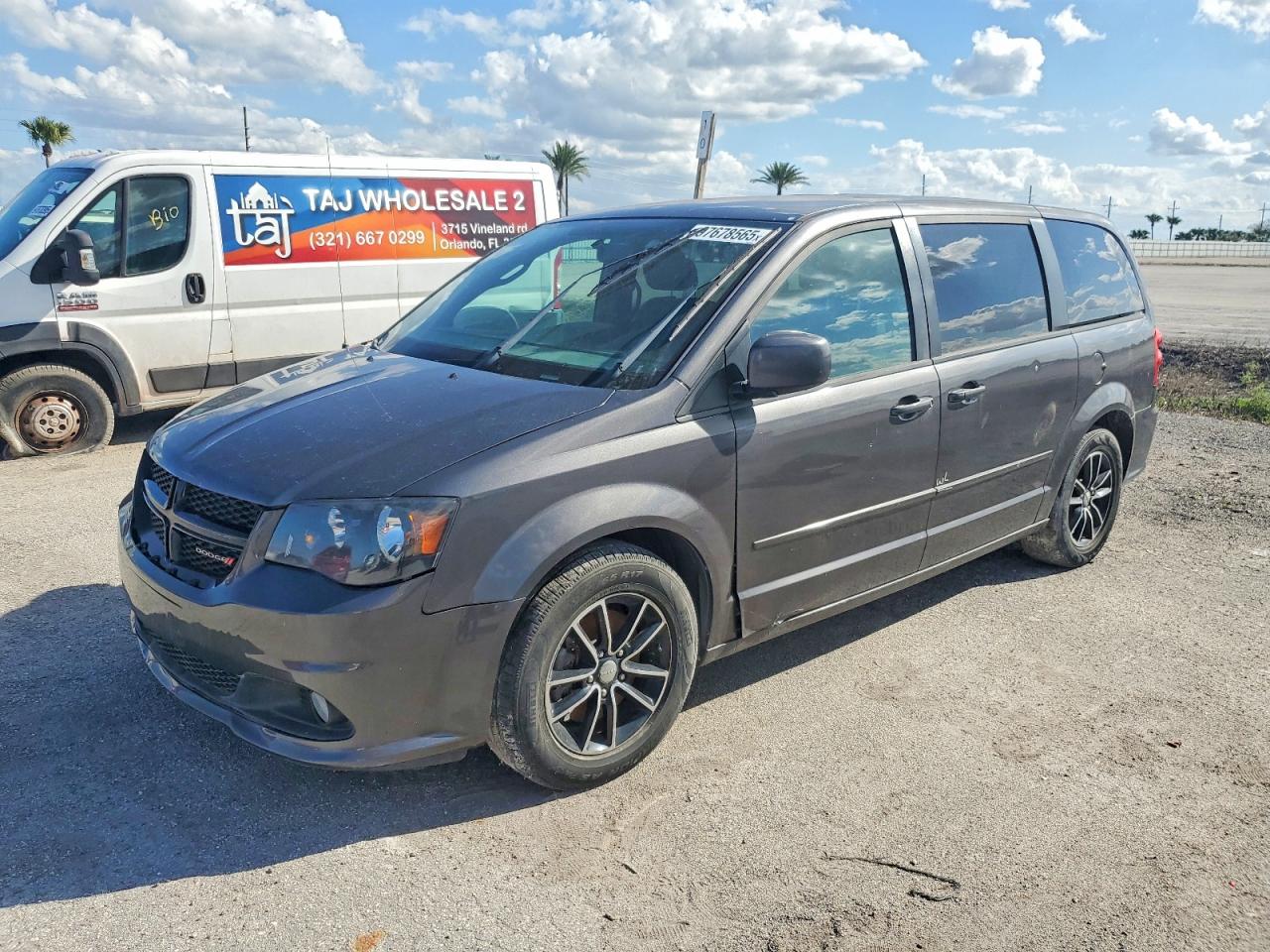 2C4RDGCG6FR703923 · 2015 DODGE GRAND CARAVAN