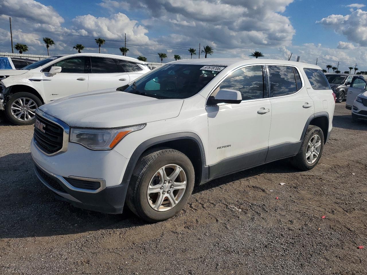 1GKKNKLA0JZ182200 · 2018 GMC ACADIA