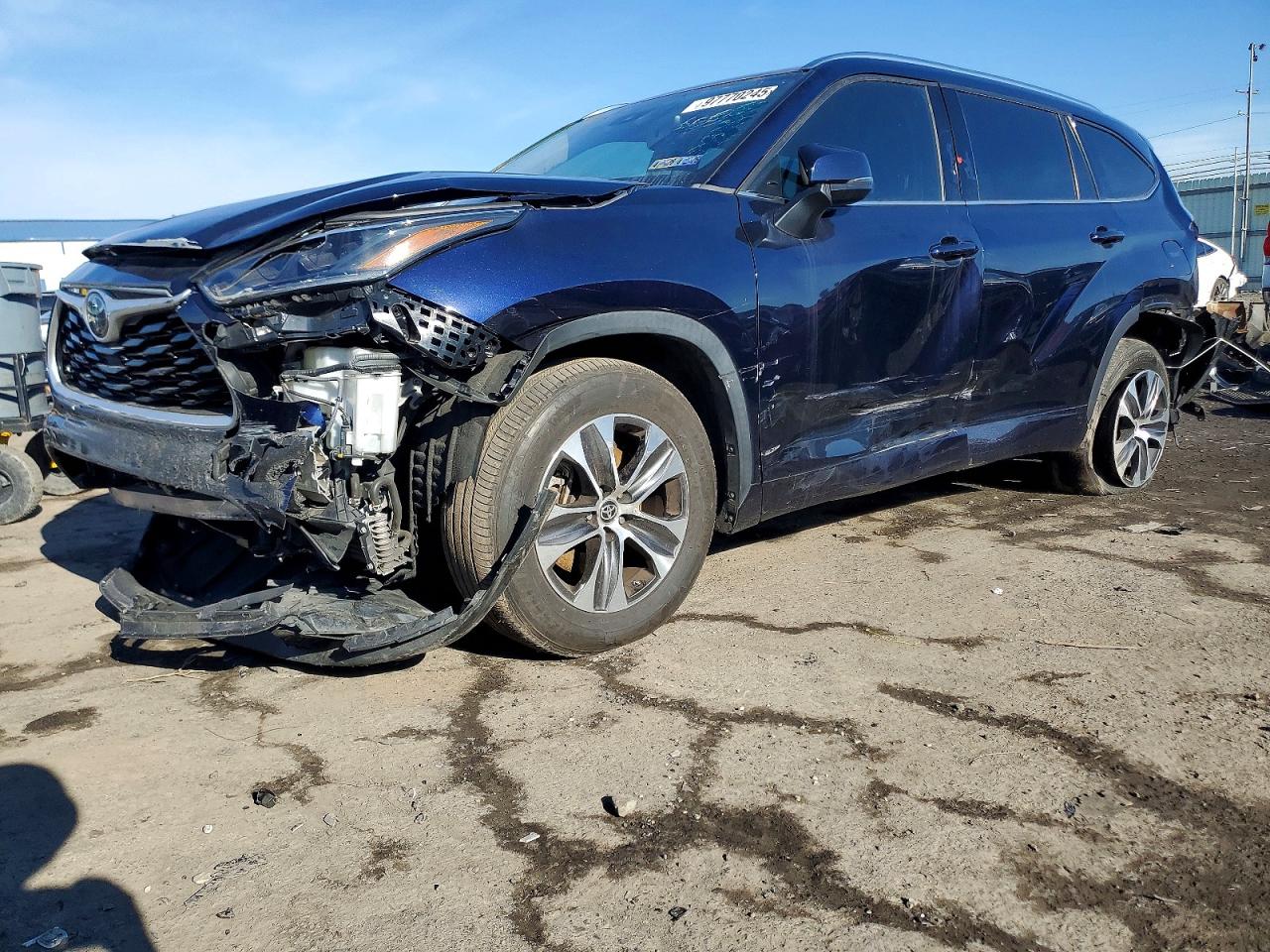 5TDGZRAHXMS043292 · 2021 TOYOTA HIGHLANDER