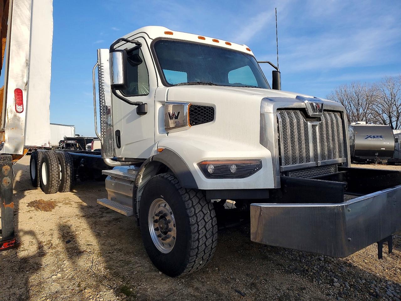 5KKHBPDV1SPVK5198 · 2025 WESTERN STAR/AUTO CAR 47X CHASSIS