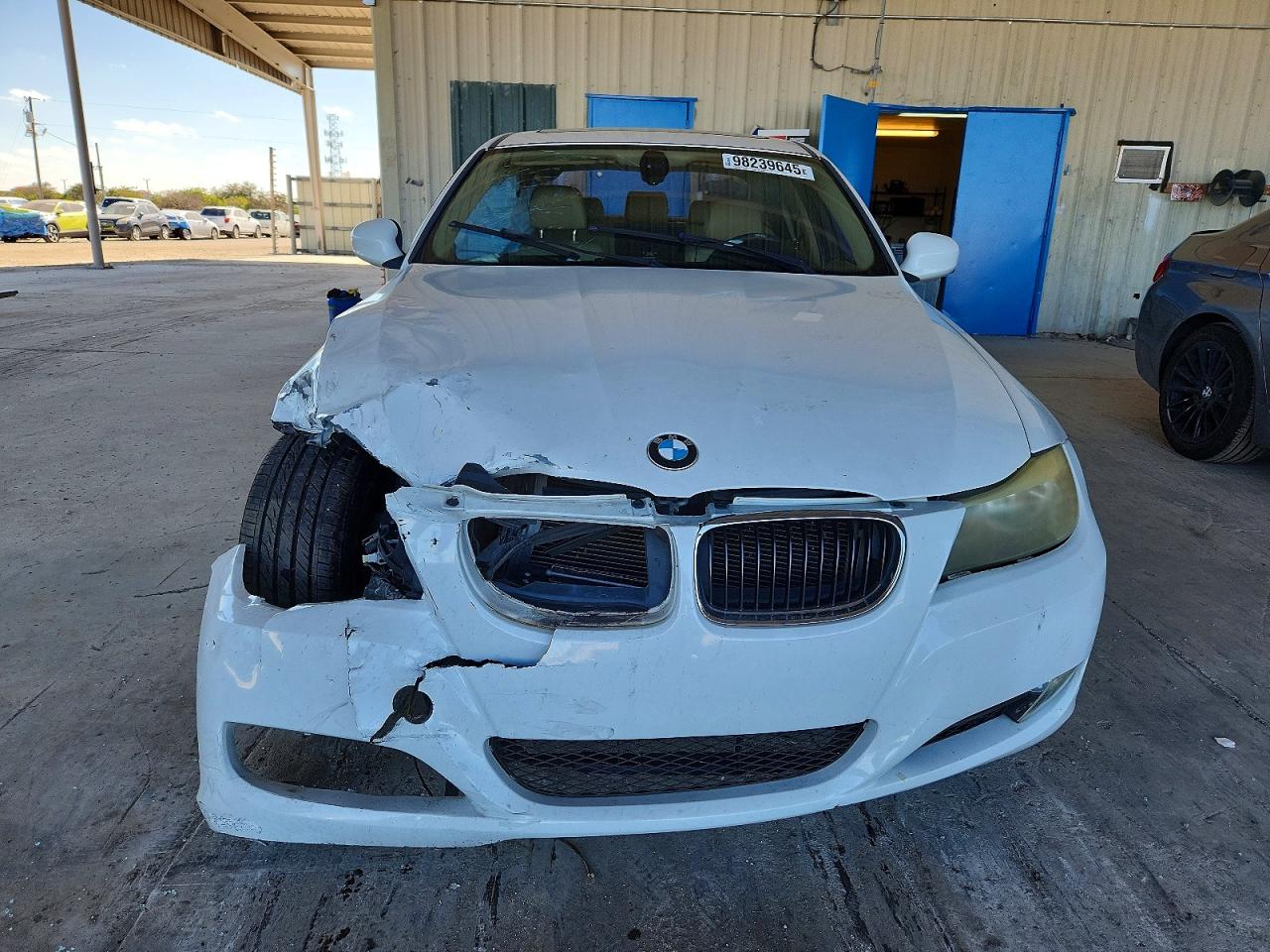 WBAPH7G59BNM57734 · 2011 BMW 328 · 5/12