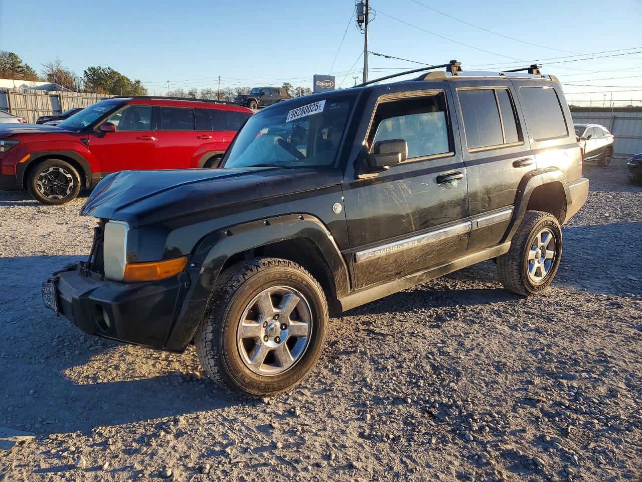 1J8HG582X6C366744 · 2006 JEEP COMMANDER