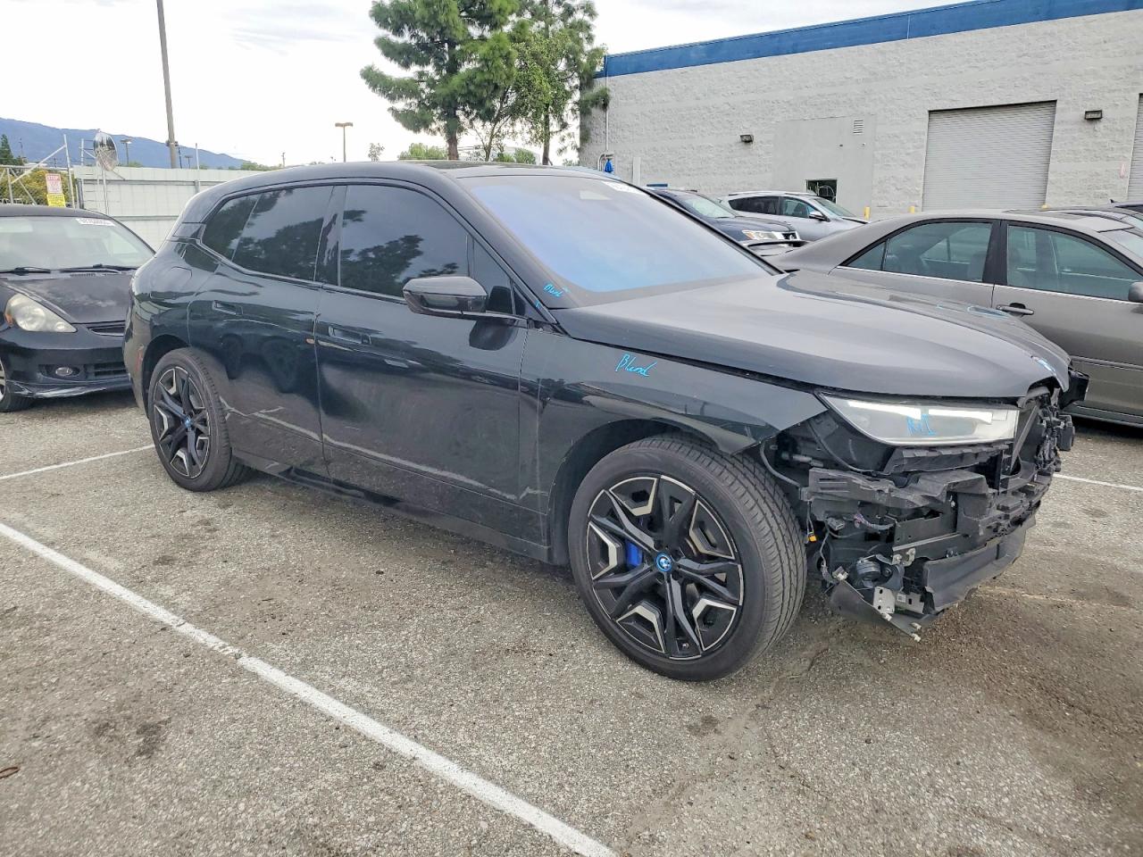 WB523CF08RCP54392 · 2024 BMW IX · 4/12