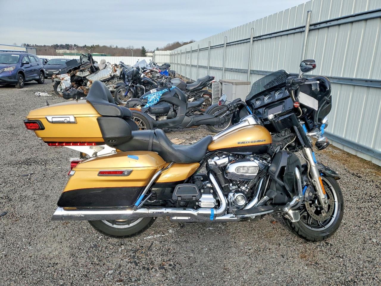2017 HARLEY-DAVIDSON FLHTK