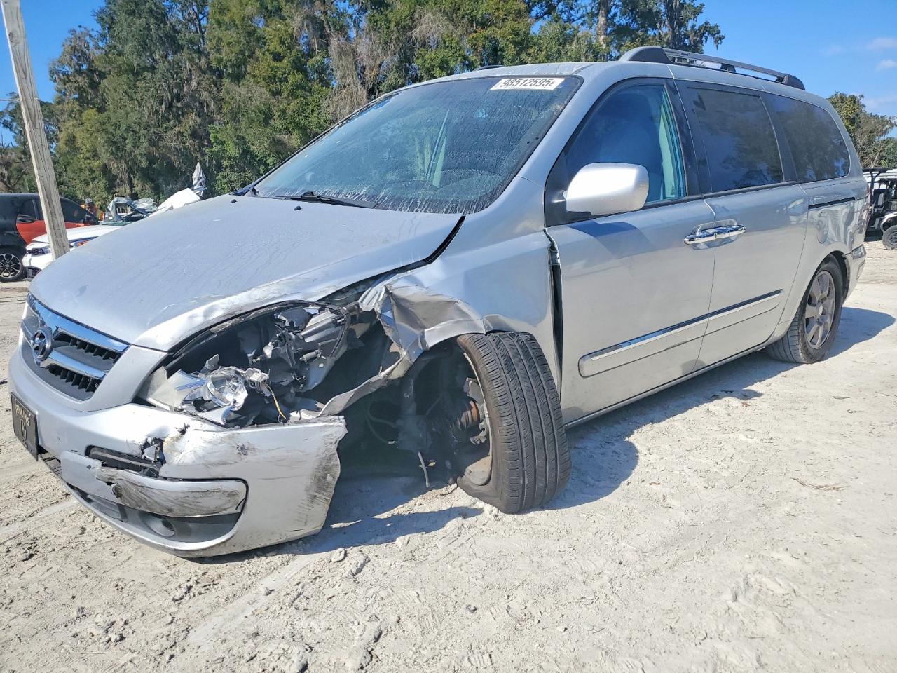 KNDMC233976015727 · 2007 HYUNDAI ENTOURAGE
