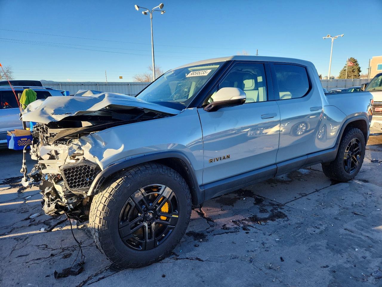 7FCTGAAA7NN013001 · 2022 RIVIAN R1T