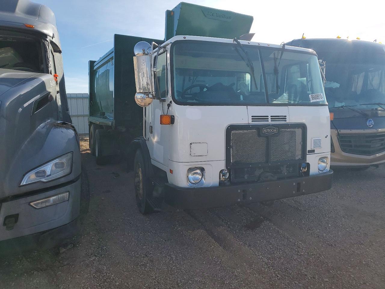 5VCACRKF4BH211744 · 2011 AUTOCAR LLC XPEDITOR
