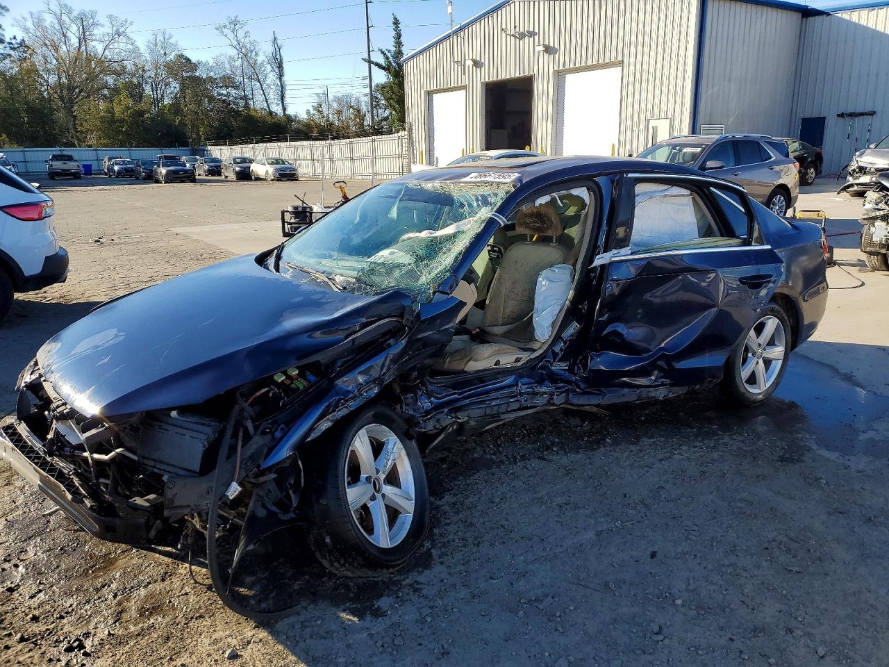 1VWBP7A32DC123550 · 2013 VOLKSWAGEN PASSAT