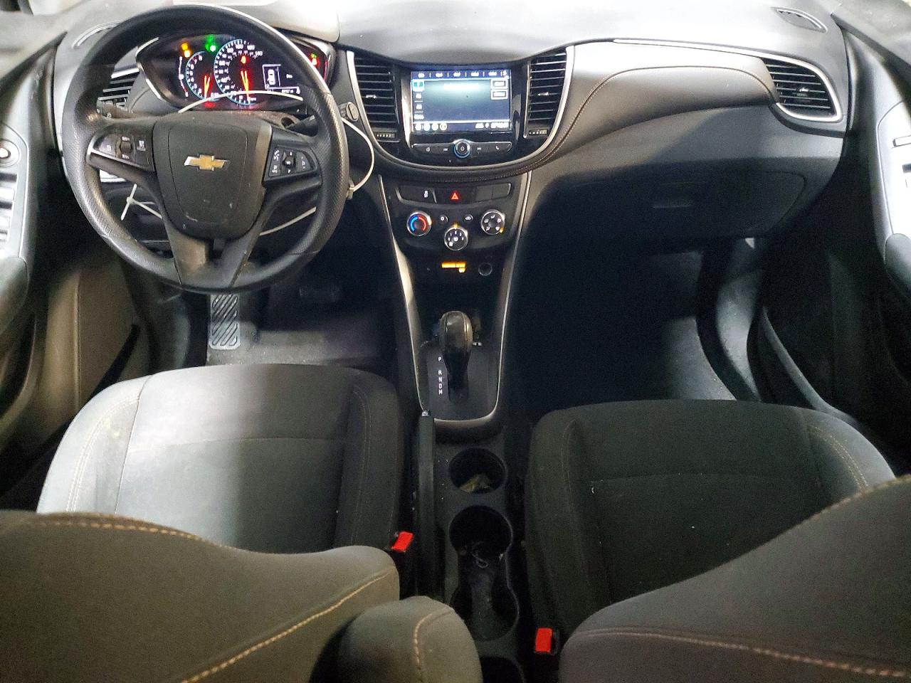 3GNCJNSB3KL237732 · 2019 CHEVROLET TRAX · 8/13