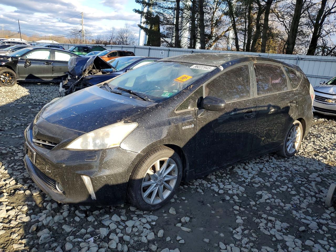 JTDZN3EU8C3017749 · 2012 TOYOTA PRIUS V