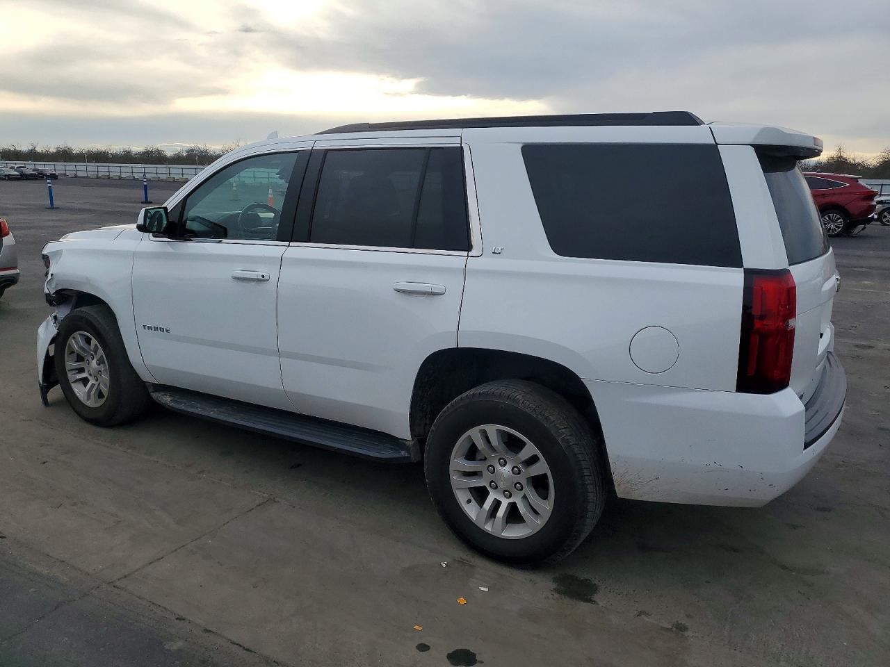 1GNSCBKC0LR211564 · 2020 CHEVROLET TAHOE · 2/13