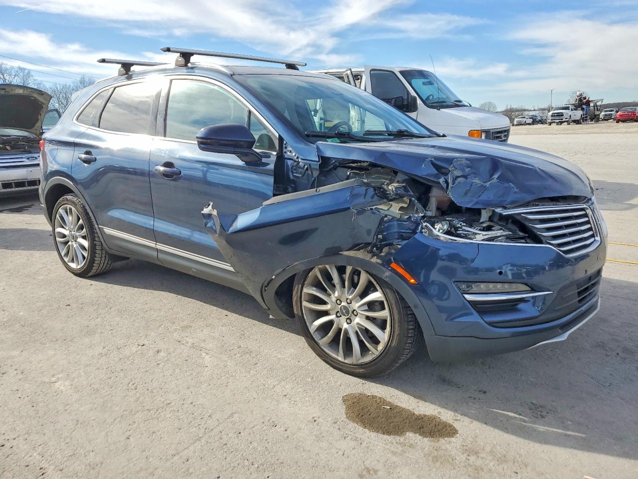 5LMCJ1A96FUJ18111 · 2015 LINCOLN MKC · 4/12