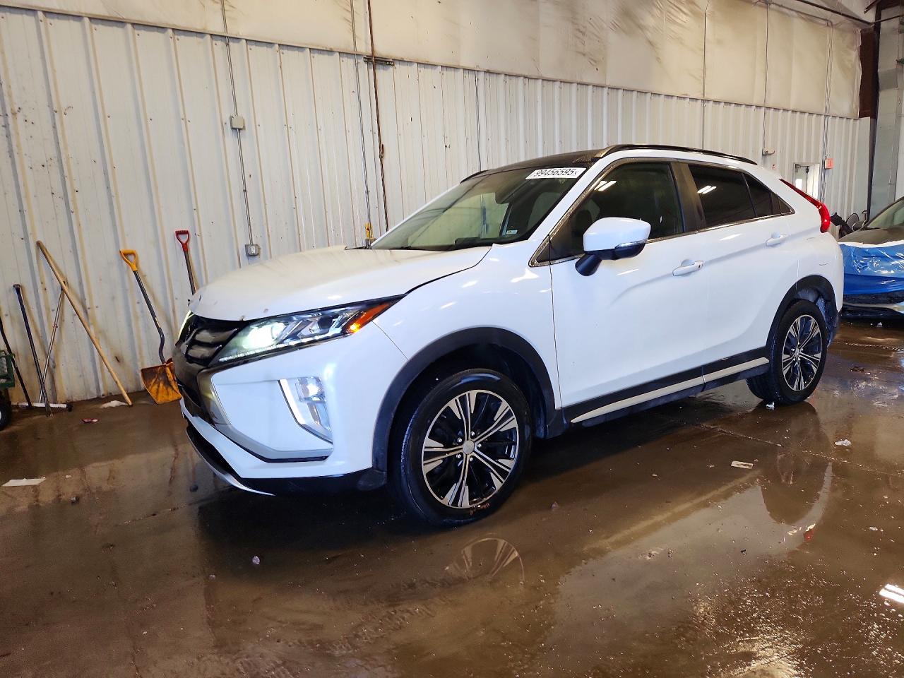 JA4AT5AA8JZ063872 · 2018 MITSUBISHI ECLIPSE CROSS