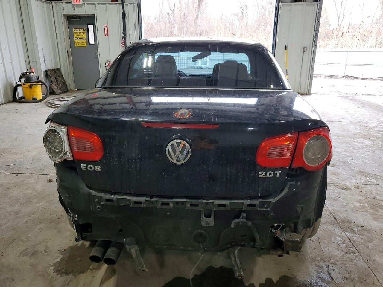 WVWBW7AH3BV002898 · 2011 VOLKSWAGEN EOS · 6/13