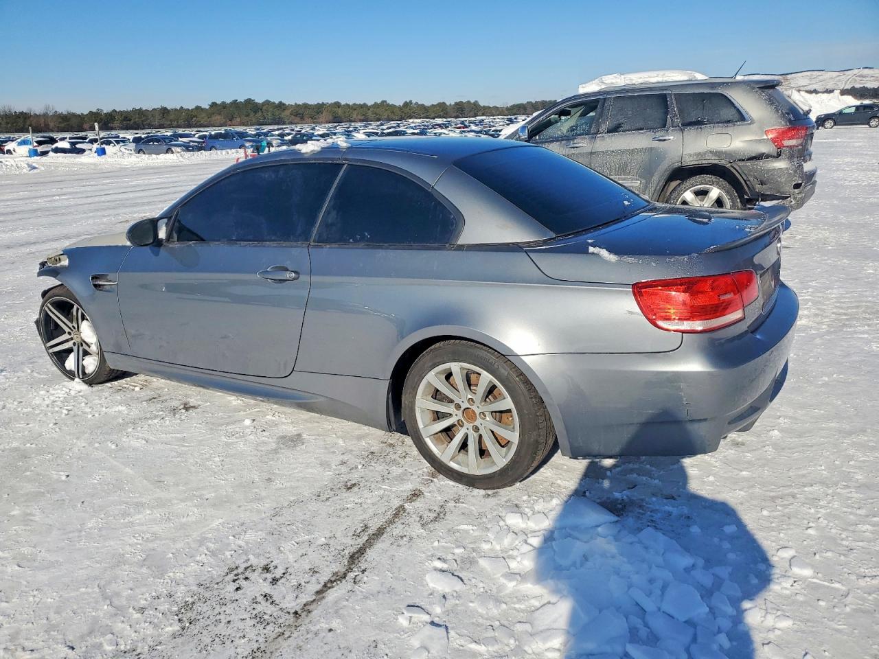 WBSWL935X8P330267 · 2008 BMW M3 · 2/12