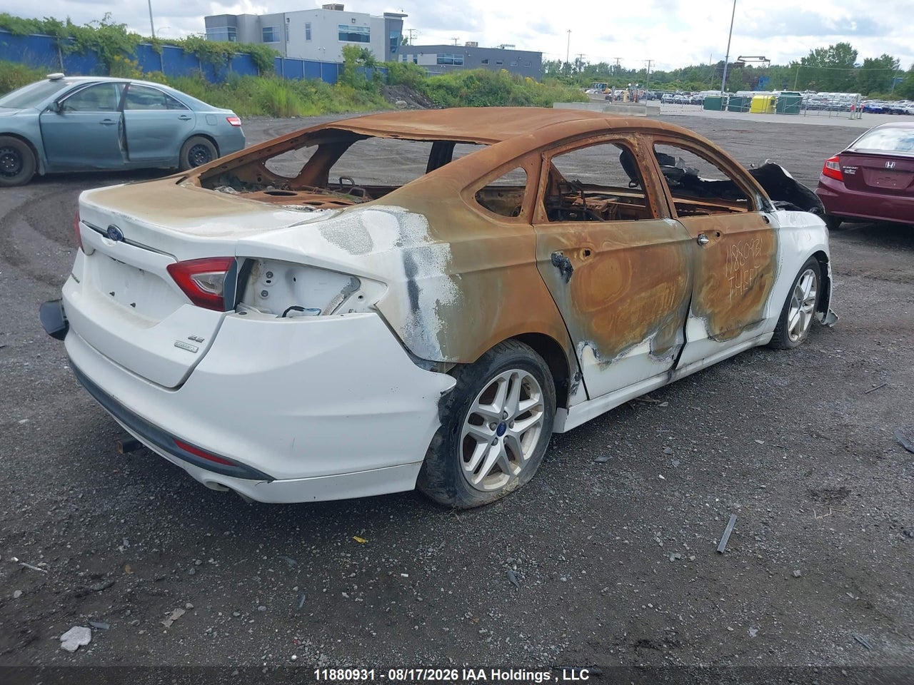 3FA6P0HD3FR240333 · 2015 FORD FUSION SE · 4/24