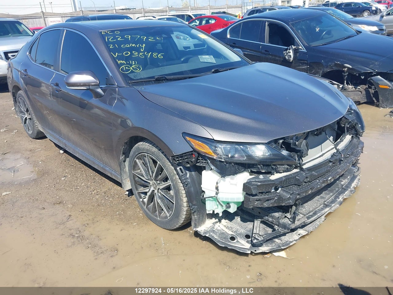 4T1S11BK3MU038486 · 2021 TOYOTA CAMRY SE