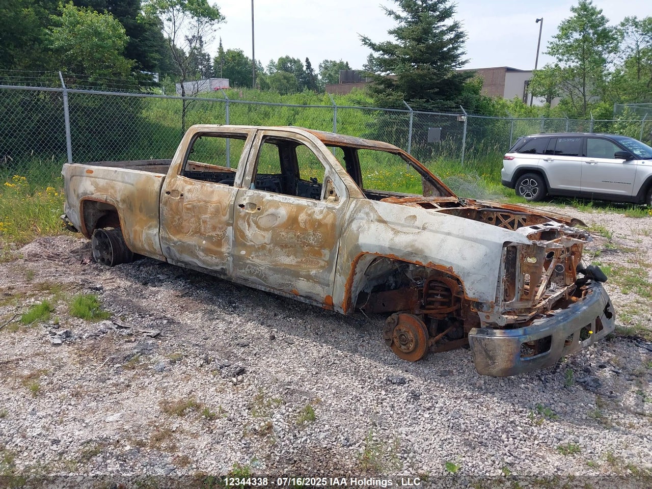 3GCUKREC3FG292718 · 2015 CHEVROLET SILVERADO 1500 1LT/2LT