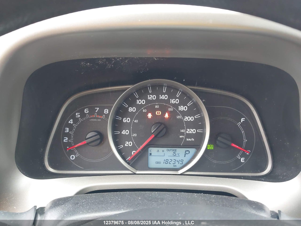 2T3BFREV1FW352461 · 2015 TOYOTA RAV4 LE · 7/16