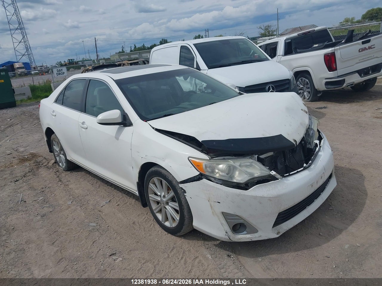 4T1BD1FKXDU077822 · 2013 TOYOTA CAMRY HYBRID/LE/XLE