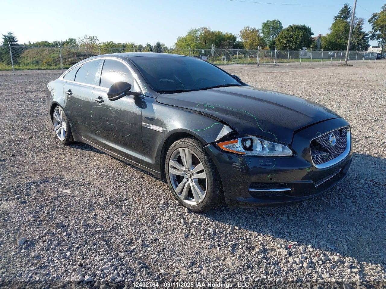 SAJXJ1CD1D8V45861 · 2013 JAGUAR XJ