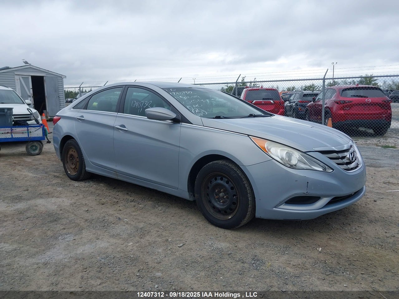 5NPEB4AC6BH205246 · 2011 HYUNDAI SONATA GL
