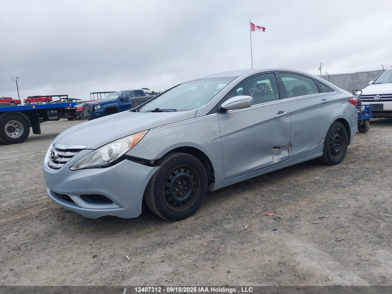 5NPEB4AC6BH205246 · 2011 HYUNDAI SONATA GL · 2/22
