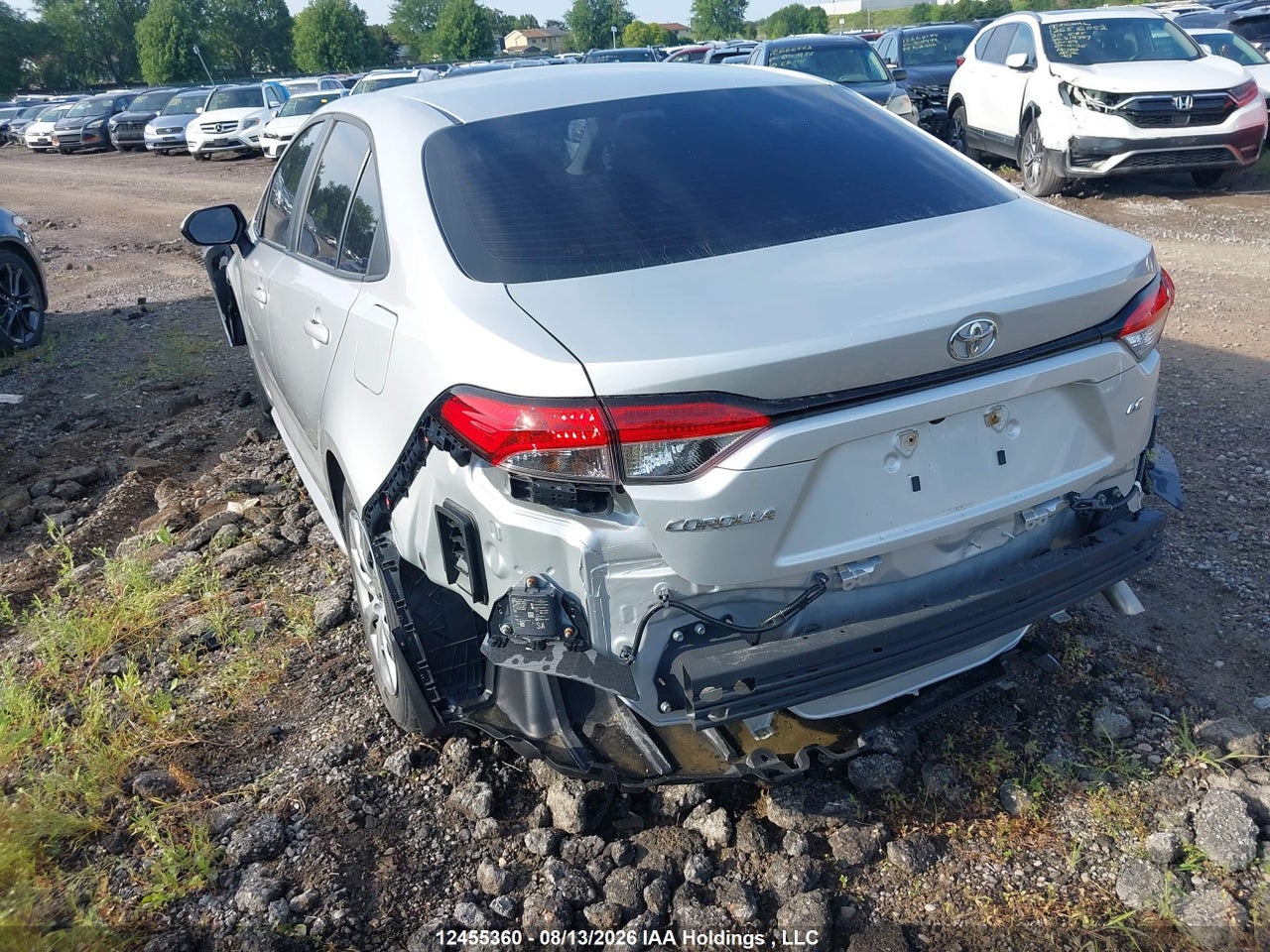 5YFBPMBE0NP354814 · 2022 TOYOTA COROLLA LE · 3/24