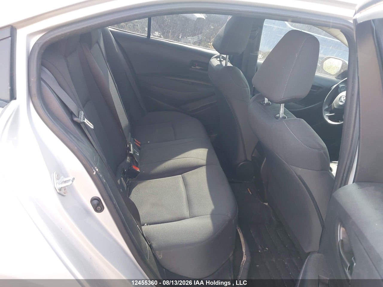 5YFBPMBE0NP354814 · 2022 TOYOTA COROLLA LE · 8/24