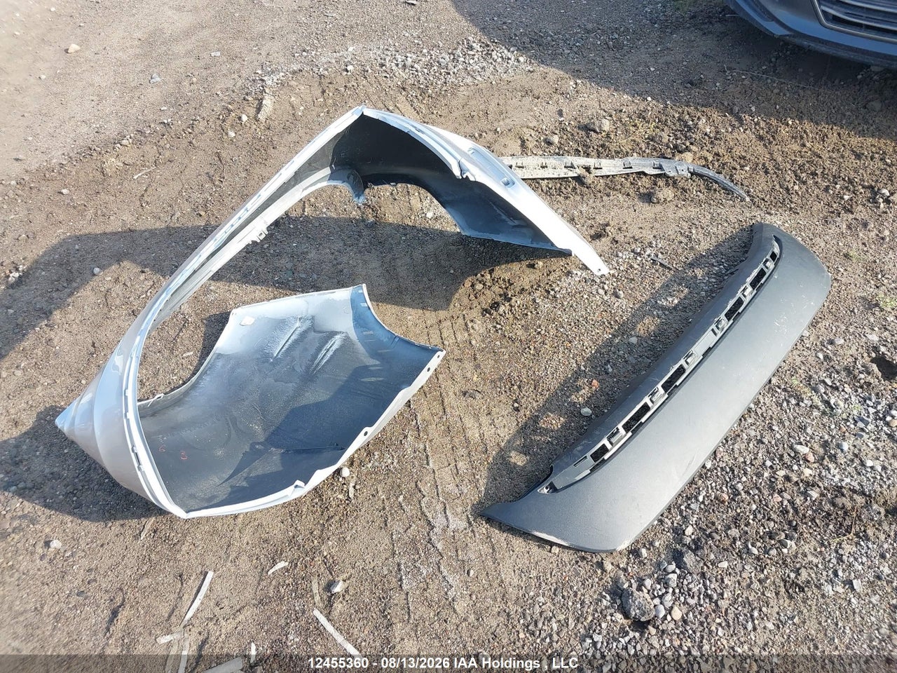 5YFBPMBE0NP354814 · 2022 TOYOTA COROLLA LE · 12/24