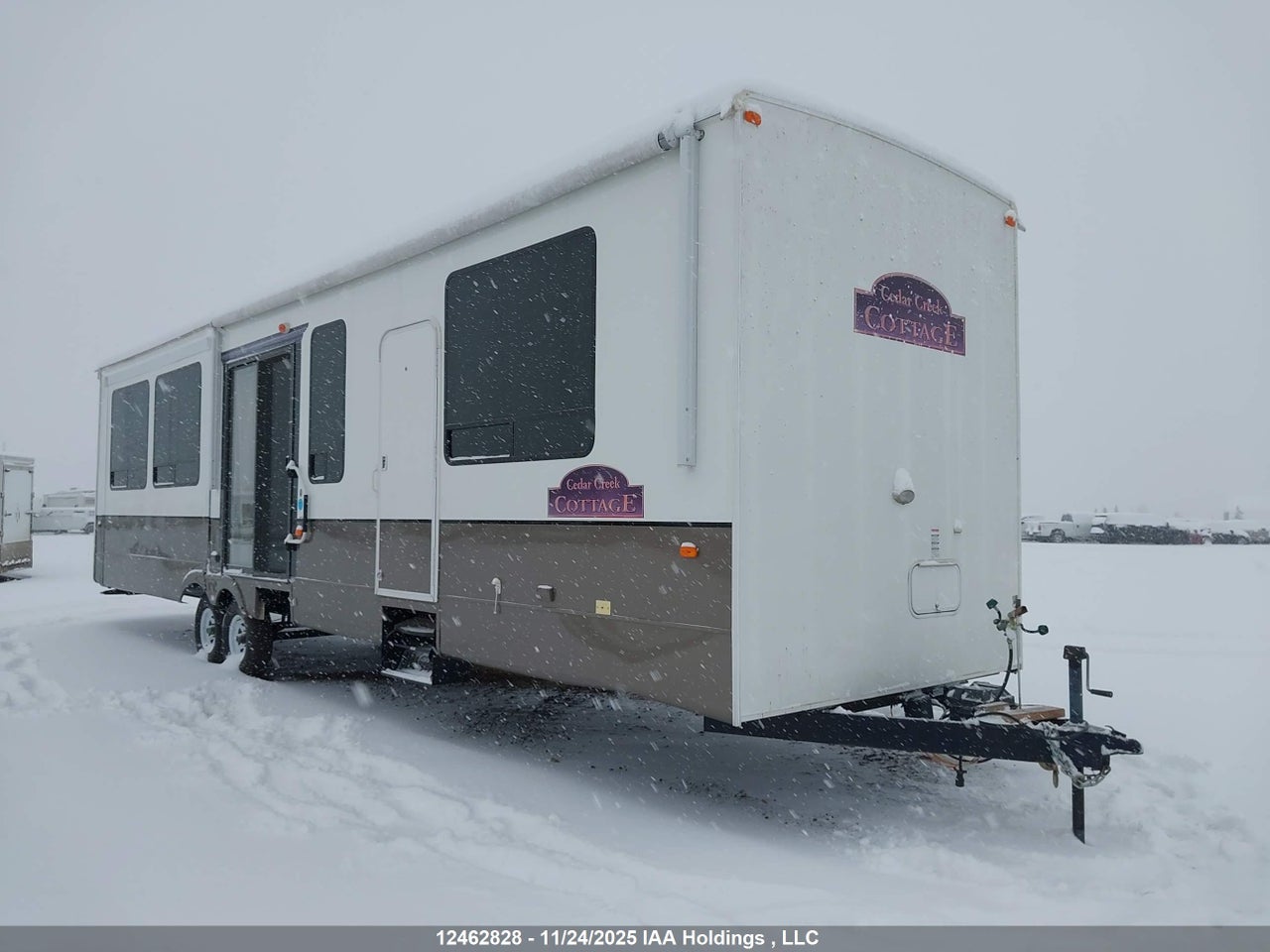4X4TCRS29CS206542 · 2012 FOREST RIVER CEDAR CREEK