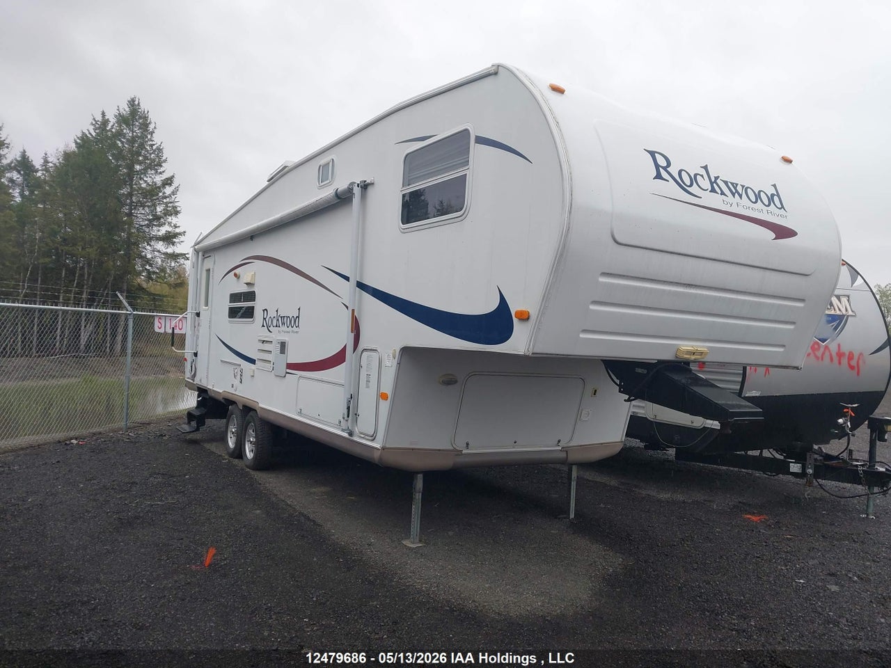 4X4FRLD216D808009 · 2006 FOREST RIVER ROCKWOOD