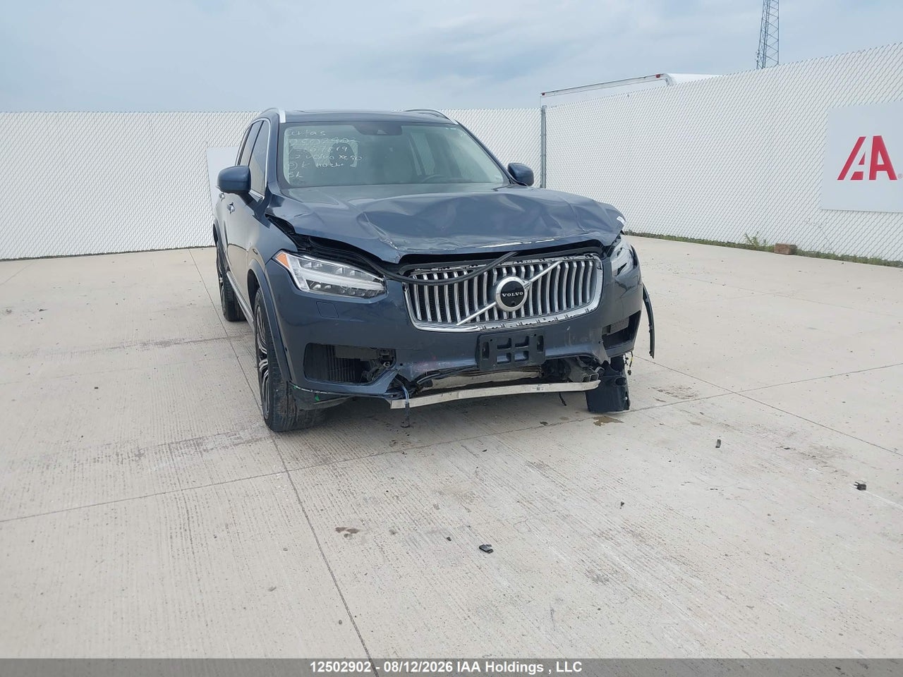 YV4A22PL1N1867819 · 2022 VOLVO XC90 T6 INSCRIPTION