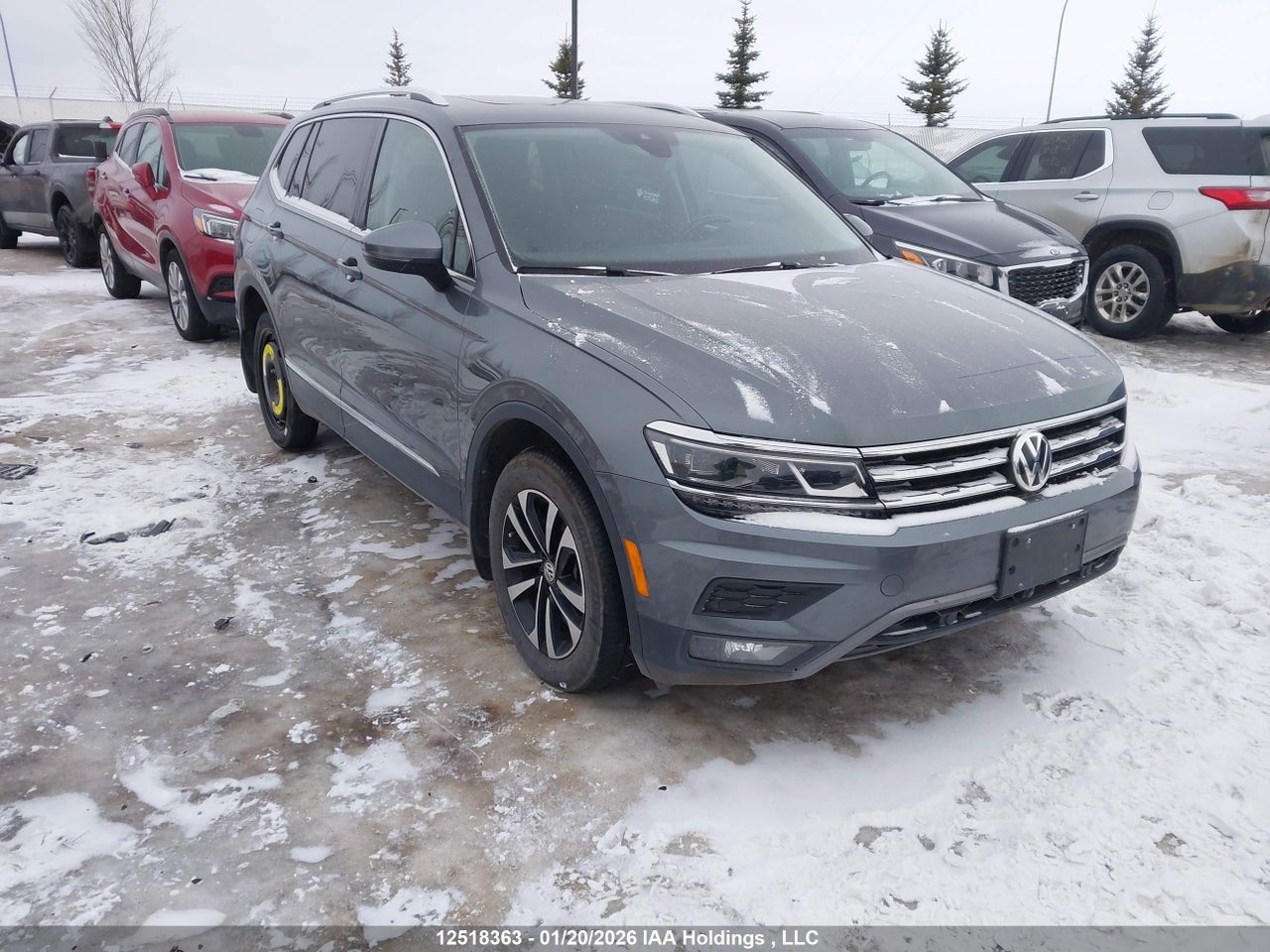 3VV4B7AX2JM005104 · 2018 VOLKSWAGEN TIGUAN SEL PREMIUM