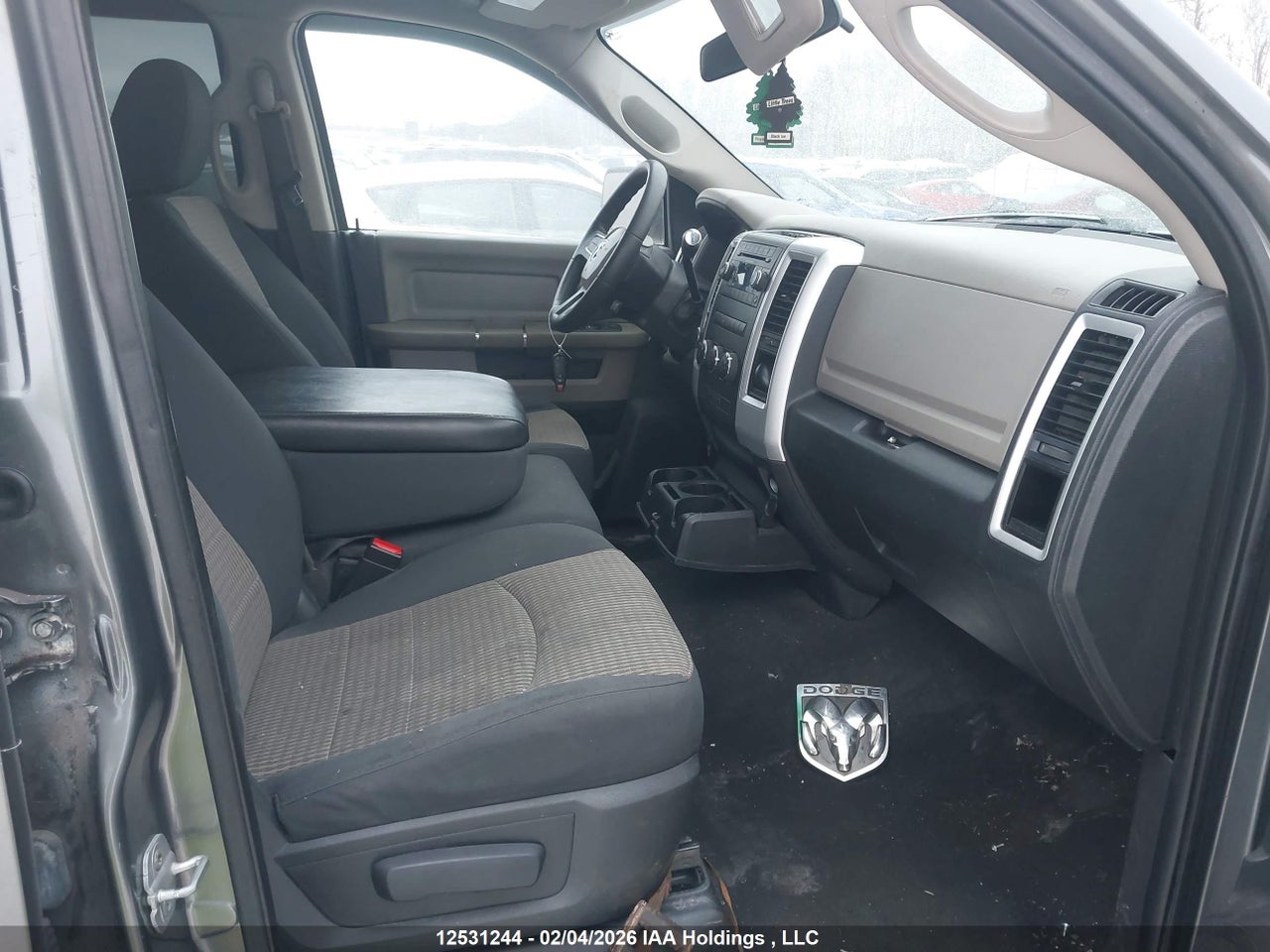 1D7RV1GT4BS632396 · 2011 RAM RAM 1500 SLT · 5/19