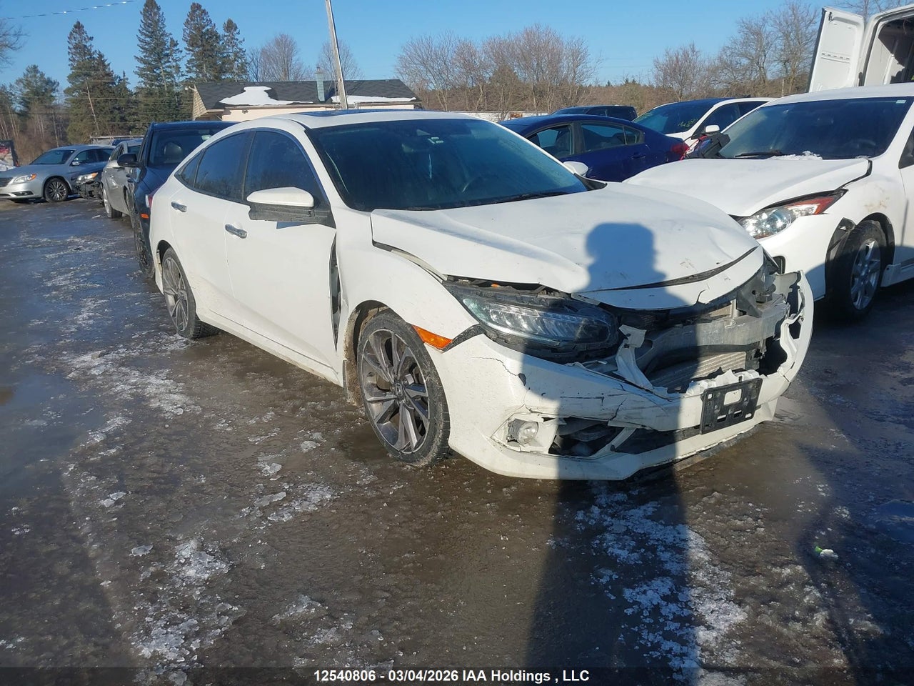 2HGFC1F93KH103426 · 2019 HONDA Civic touring