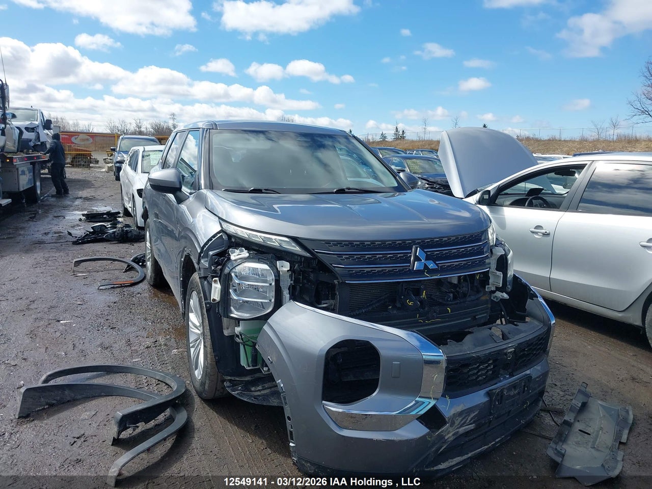JA4J4TA86NZ618533 · 2022 MITSUBISHI OUTLANDER ES